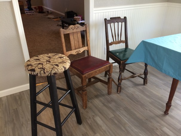 Hum-de-dum, just three chairs from garage sales. 