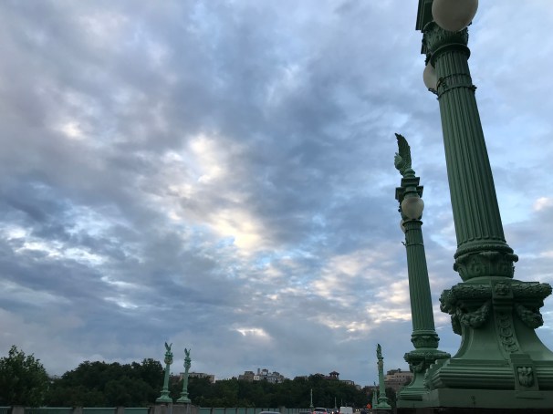 qrEWMeIIRV2doHlWWy2Y1Q